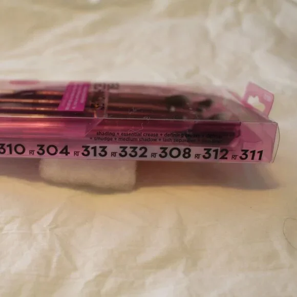 REAL TECHNIQUES - Set of 8 eye makeup brushes - NEW IN BOX - Picture 6 of 8